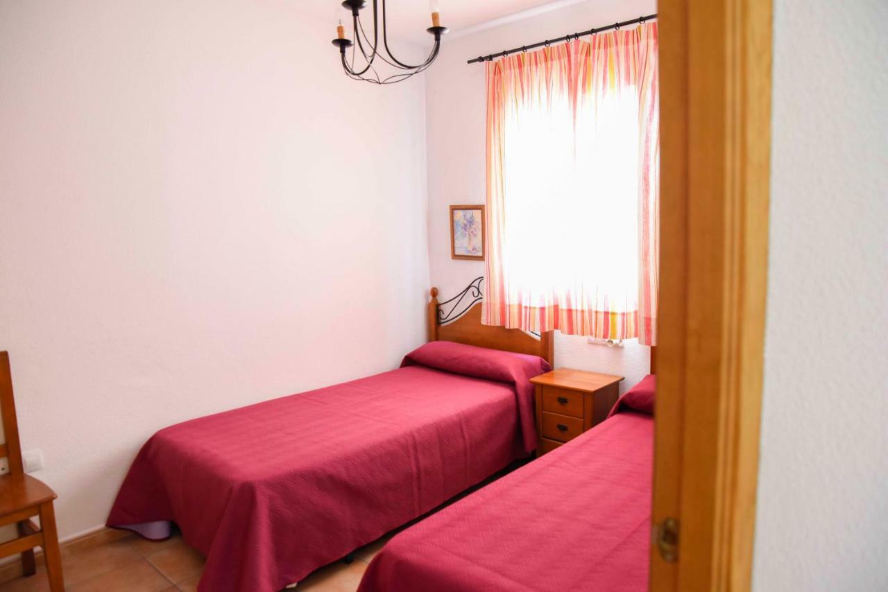 Apartamentos Perez Zara 科尼尔-德拉弗龙特拉 外观 照片