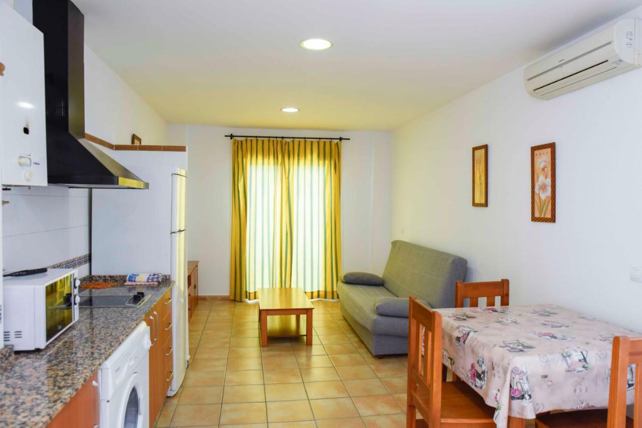 Apartamentos Perez Zara 科尼尔-德拉弗龙特拉 外观 照片
