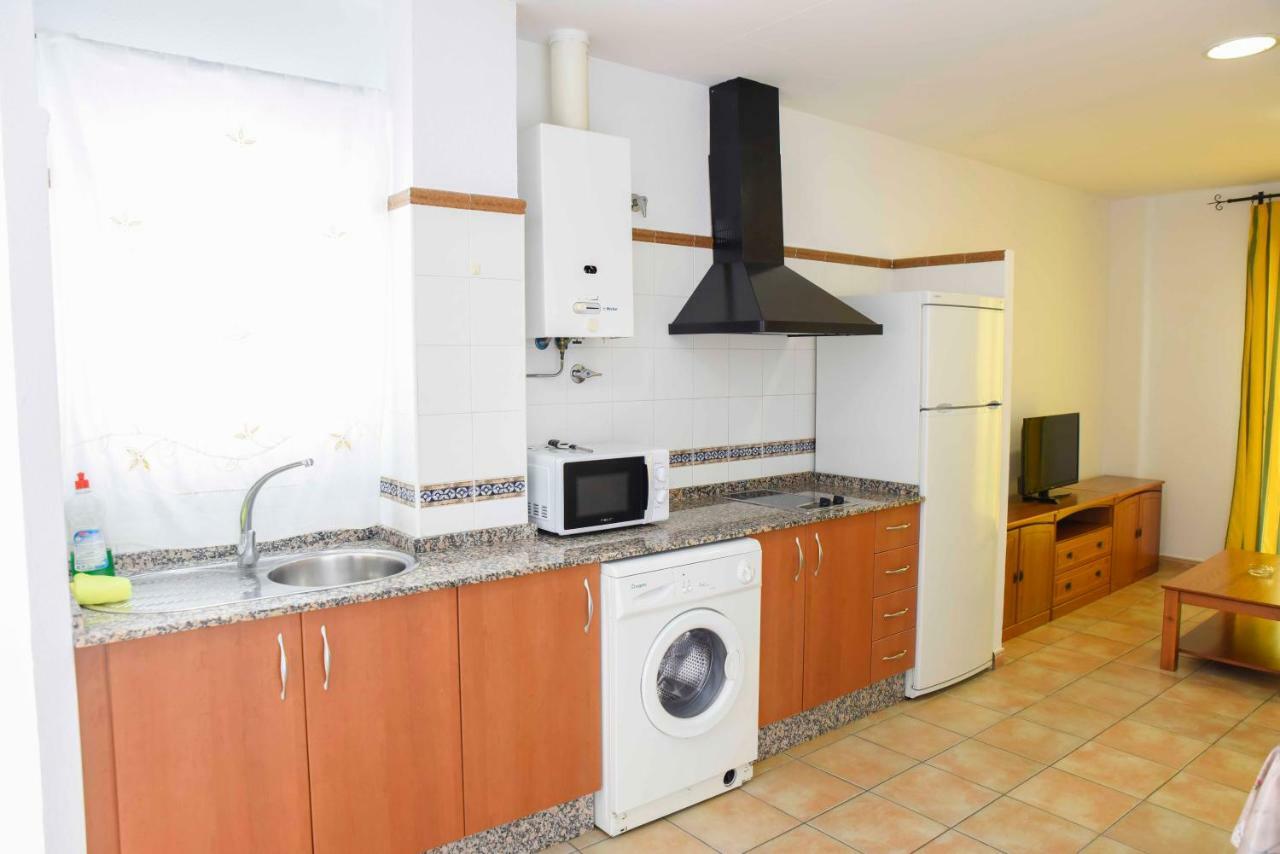 Apartamentos Perez Zara 科尼尔-德拉弗龙特拉 外观 照片