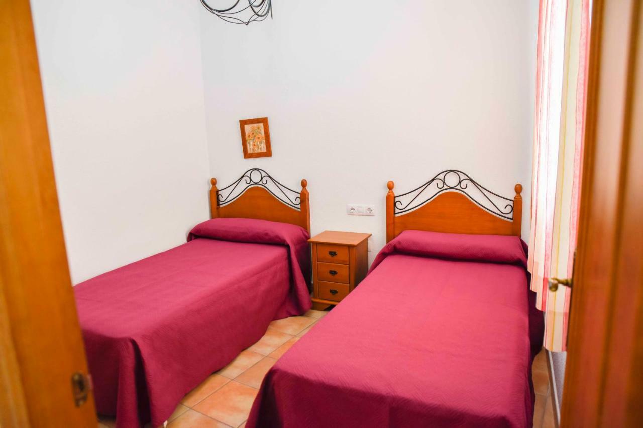 Apartamentos Perez Zara 科尼尔-德拉弗龙特拉 外观 照片