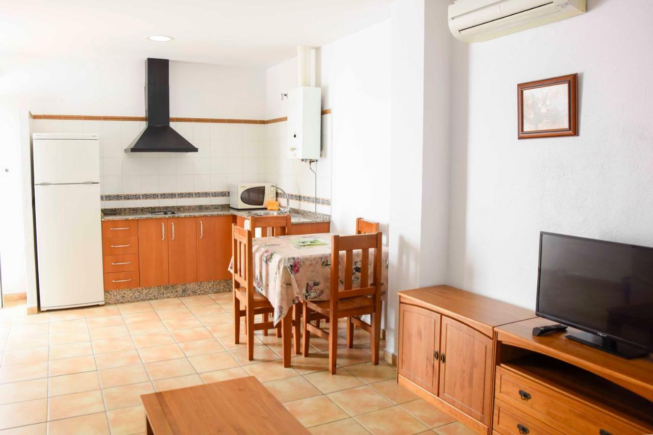 Apartamentos Perez Zara 科尼尔-德拉弗龙特拉 外观 照片