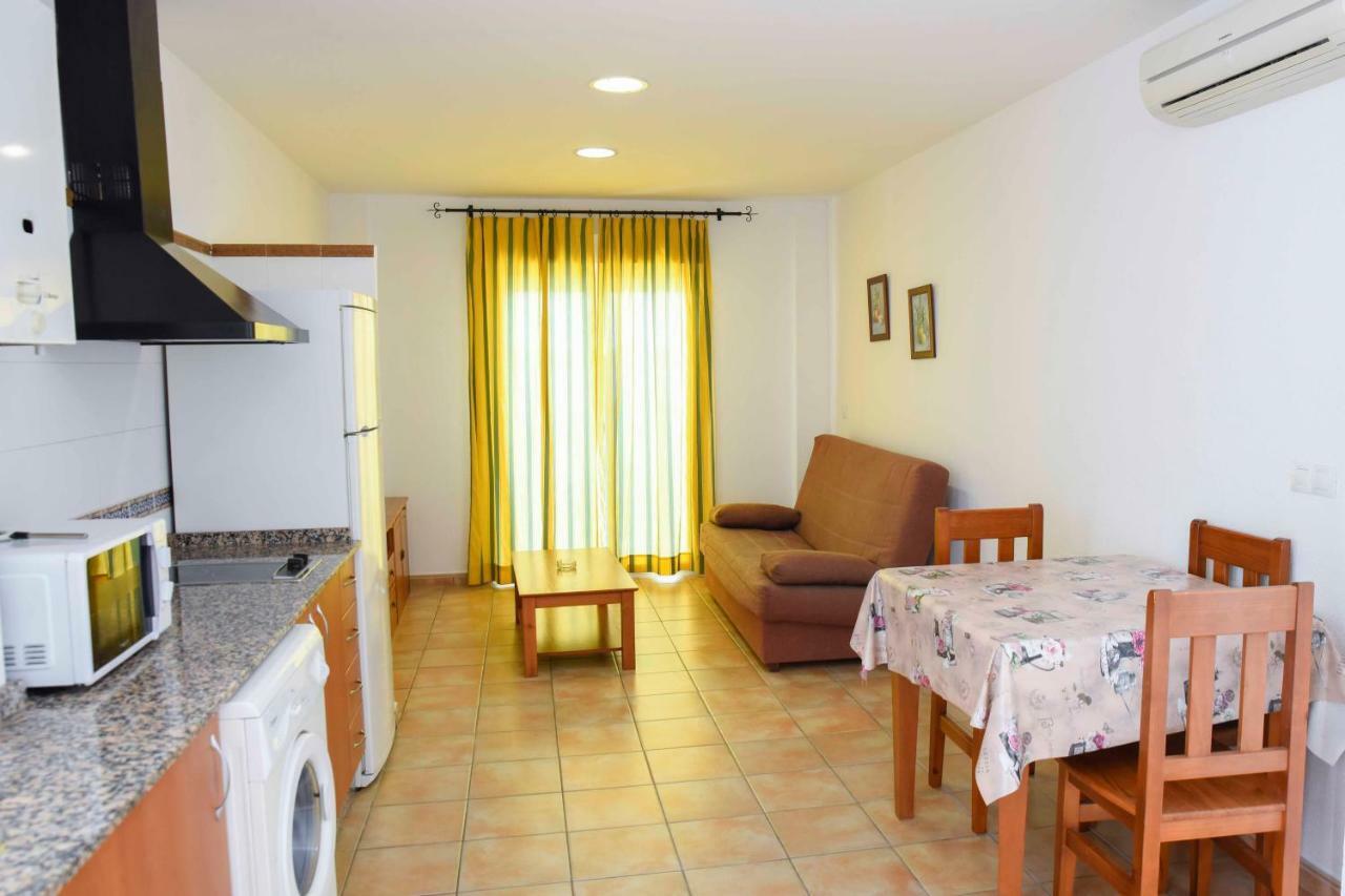 Apartamentos Perez Zara 科尼尔-德拉弗龙特拉 外观 照片
