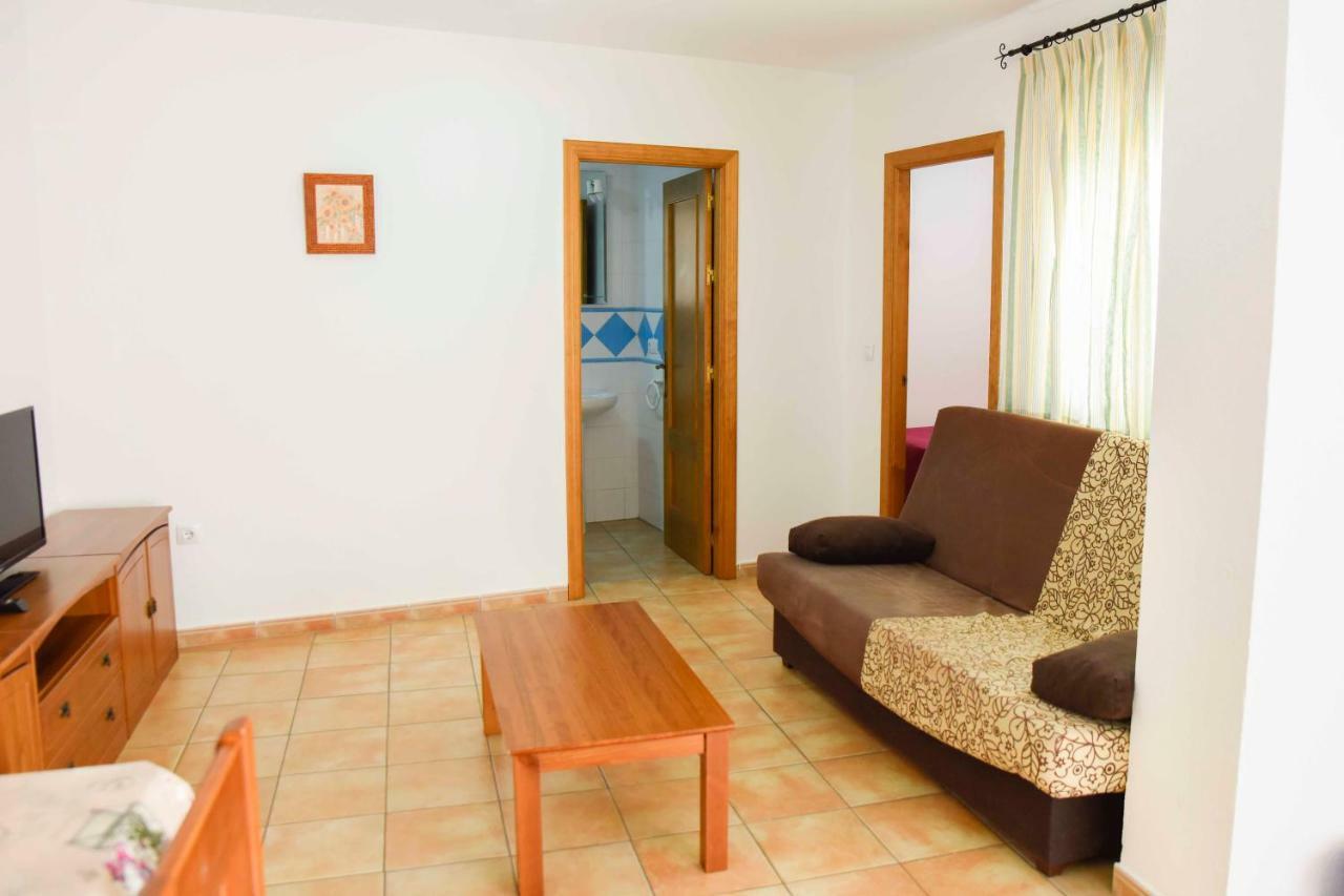 Apartamentos Perez Zara 科尼尔-德拉弗龙特拉 外观 照片